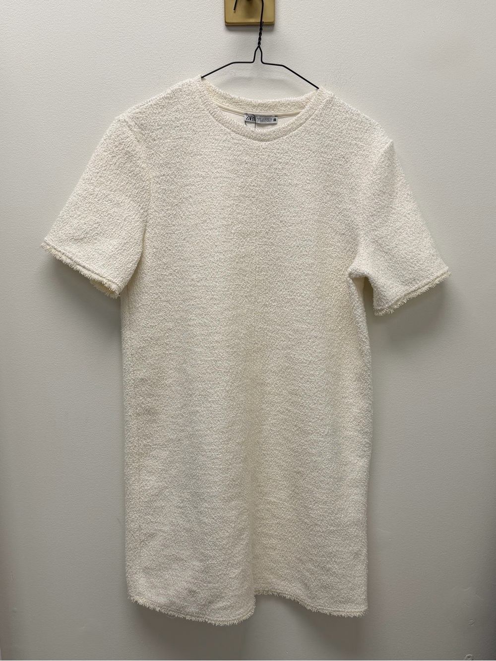 Zara Cream Textured Short Sleeve Dress. size medium.